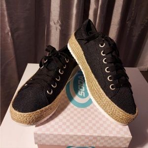 Brand new canvas shoes